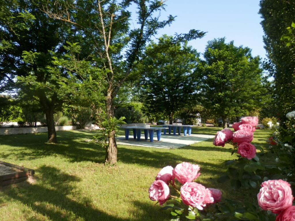 Les Cigalous Hotel Salavas Kültér fotó