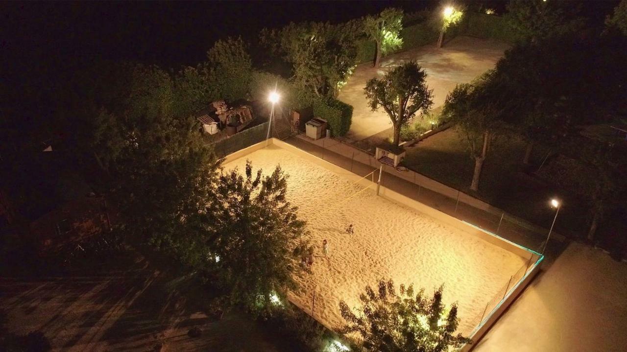 Les Cigalous Hotel Salavas Kültér fotó